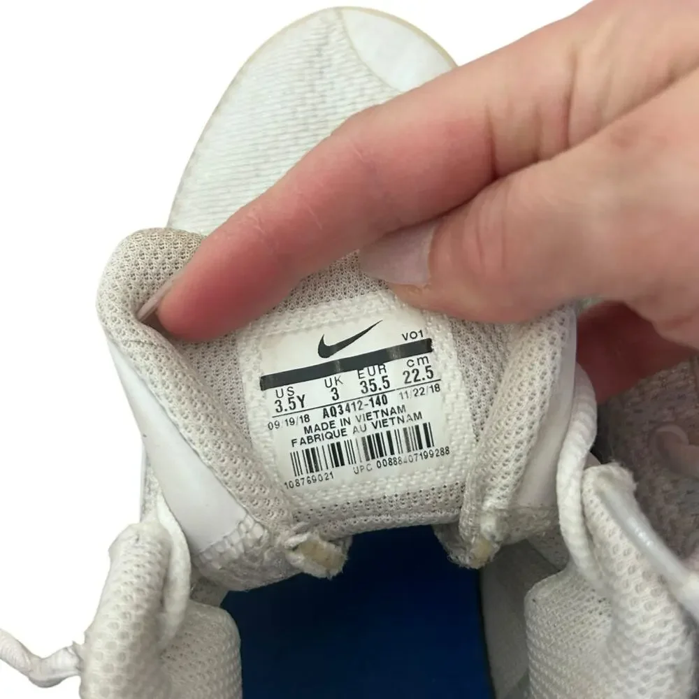 Nike Kyrie Flytrap 2 White Blue Sz 3.5Y